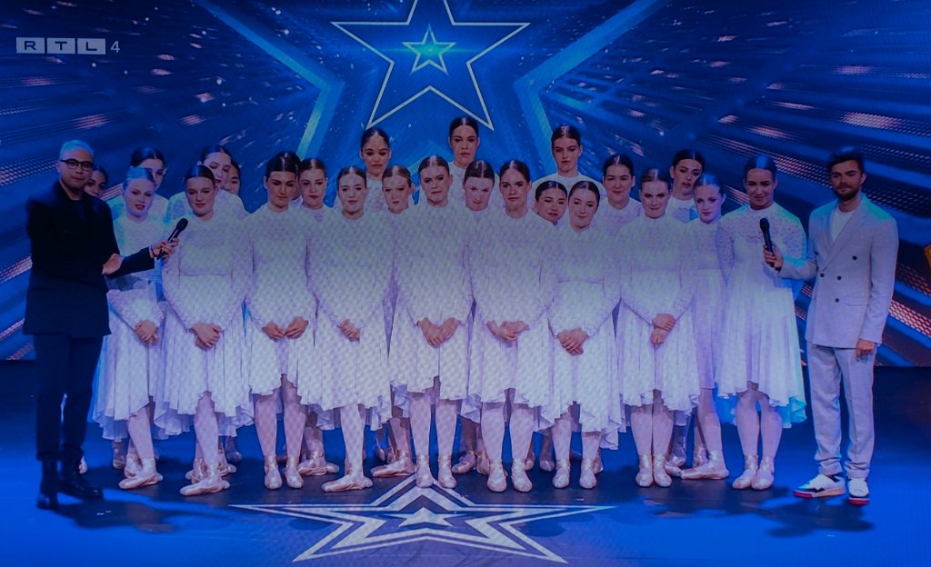 DC Passion HGT B 54.jpg